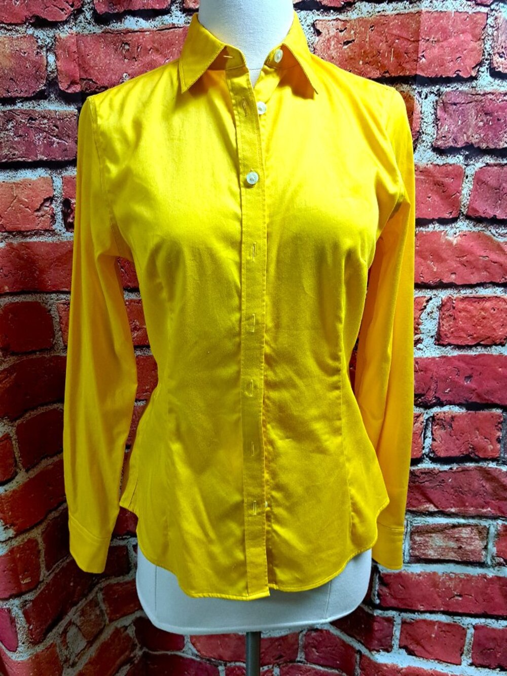 BANANA REPUBLIC LADIES BUTTON UP BLOUSE YELLOW COTTON SPANDEX LONG SLEEVE SIZE 4